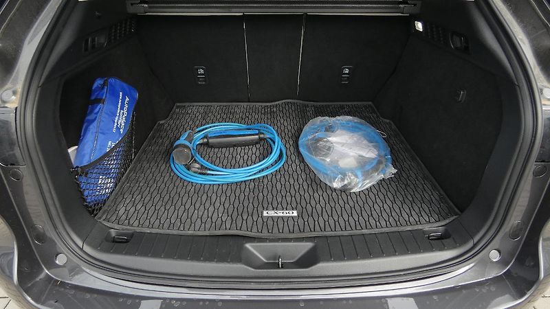 Mazda CX-60 2.5 e-Skyactiv PHEV AWD aut. T - fotka 21 z 28