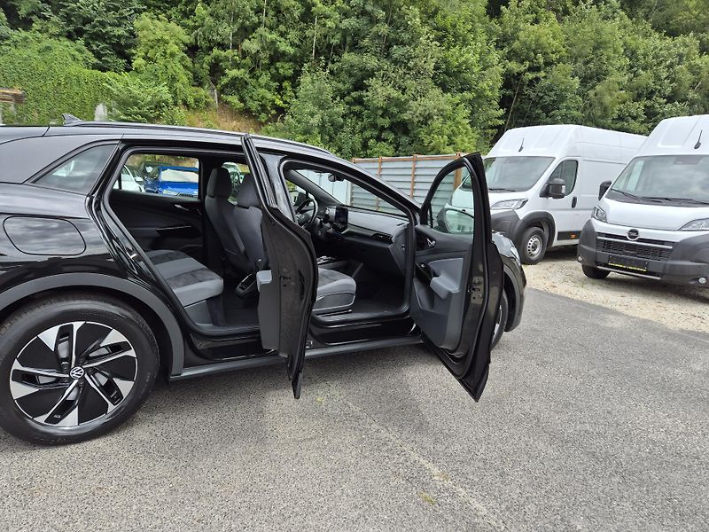 Volkswagen ID.4 150kw, PERFORMACE SOH 96,0% - fotka 17 z 45