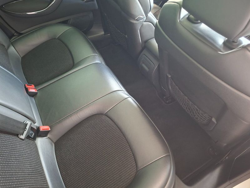 Citroën C5 (2011) TOURER 2.0HDi 120kW AUT - fotka 28 z 49