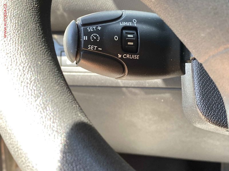 Peugeot 308 (2015) 1.2 PT, ČR, Access - fotka 13 z 17