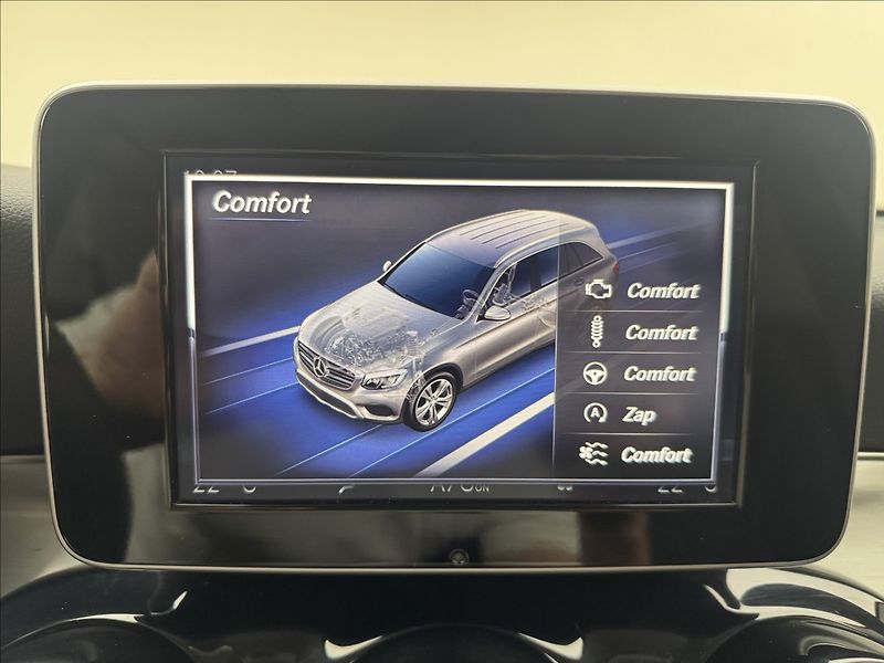 Mercedes-Benz GLC 2,1 4X4 VZDUCH 360° TAŽNÉ ČR - fotka 20 z 45