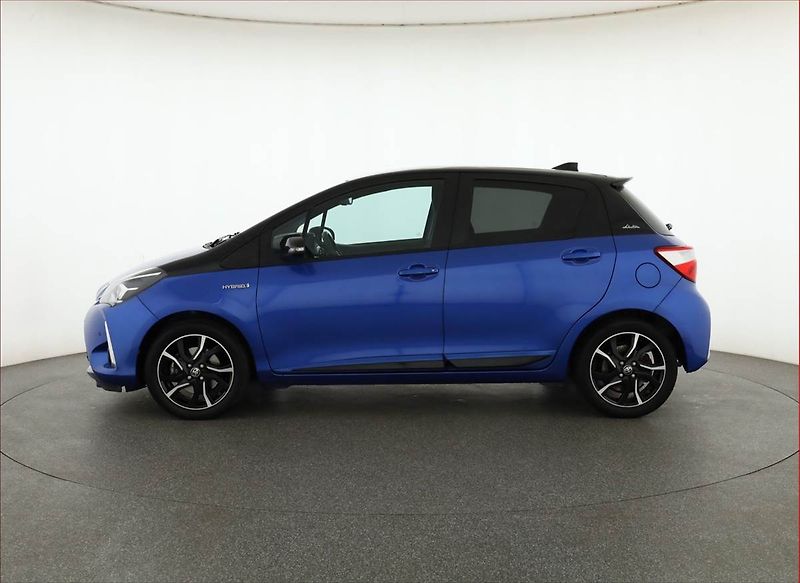 Toyota Yaris (2018) 1.5 Hybrid, Automat - fotka 3 z 19