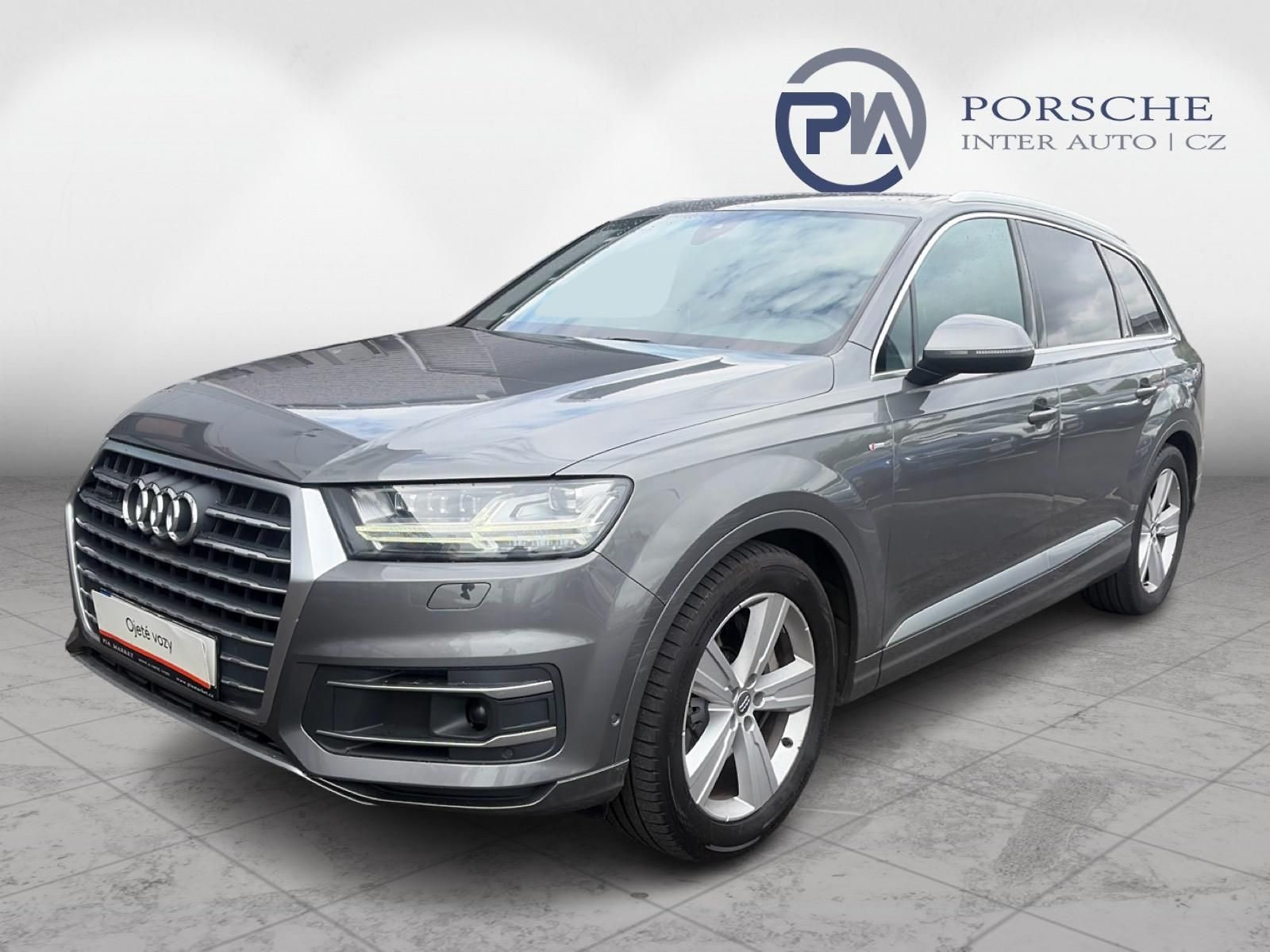 Audi Q7 3.0TDi S-Line Quattro 7míst
