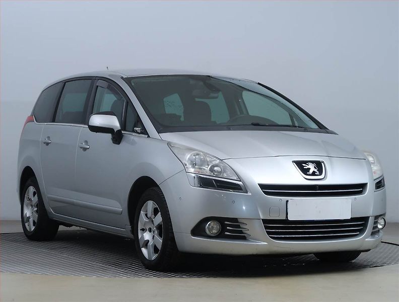 Peugeot 5008 (2010) 1.6 HDi, nová STK - fotka 1 z 15