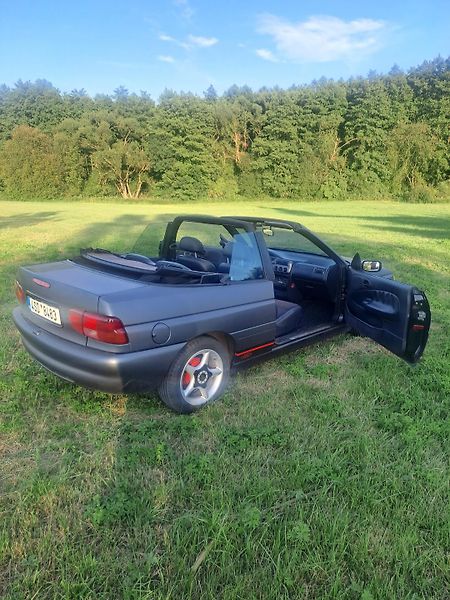 Ford Escort (1997) - fotka 5 z 14