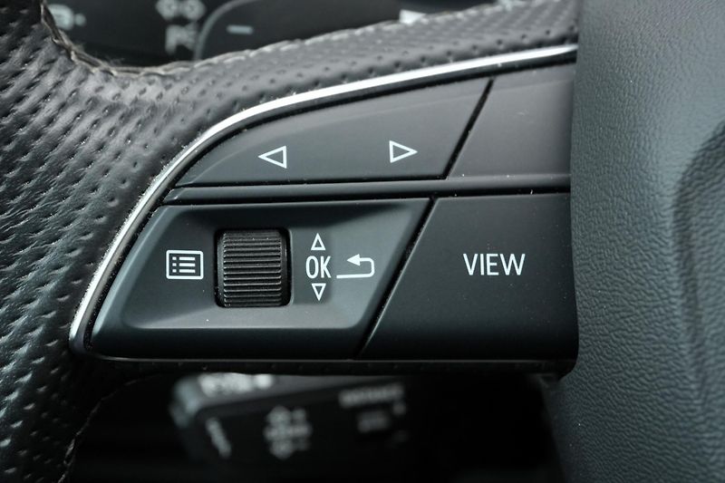 Audi SQ8 4.0 TFSI, ČR, Tažné, Matrix - fotka 19 z 44