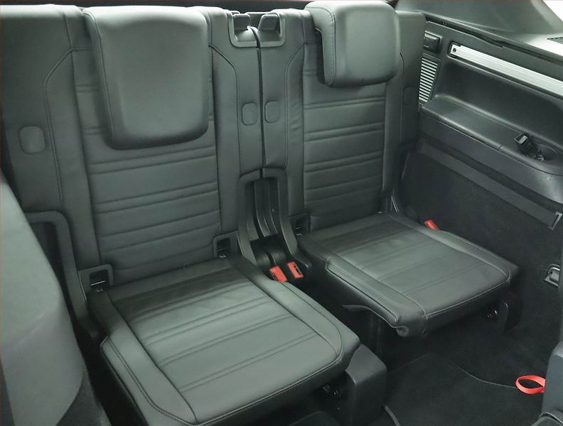 Volkswagen Touran (2016) Highline 1.4 TSI, Automat - fotka 19 z 27