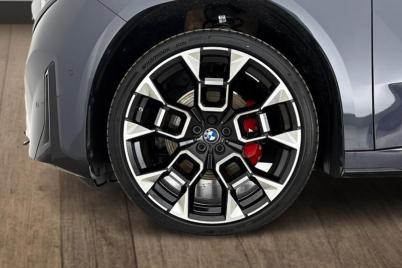 BMW iX3 50 xDrive - fotka 26 z 26