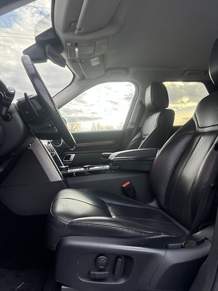 Land Rover Discovery 2.0SD4 177kW LUXURY 7-Míst TZ - fotka 6 z 29