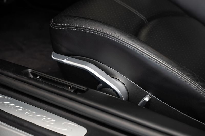 Porsche 911 (997) Carrera S Manuál - fotka 8 z 19