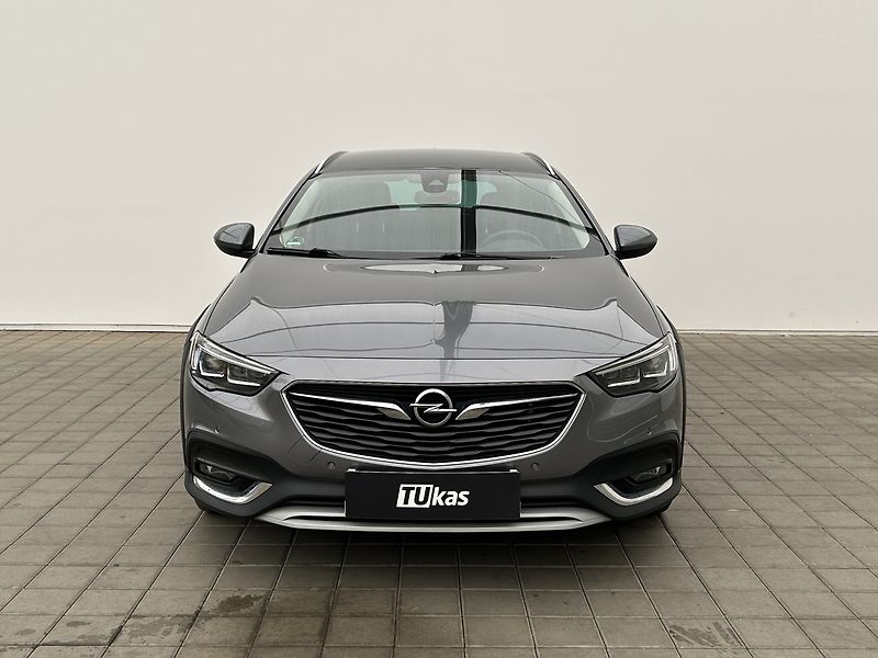 Opel Insignia 2.0 CDTI 4x4 Country Tourer - fotka 8 z 36