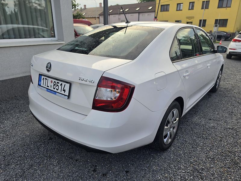 Škoda Rapid 1.0 TSi 64tkm - fotka 4 z 17