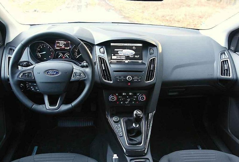 Ford Focus Sedan.