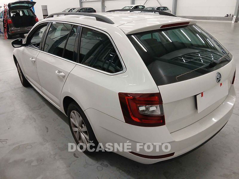 Škoda Octavia (2018) 1.6TDi, 2.maj,ČR, DSG, LED - fotka 2 z 3