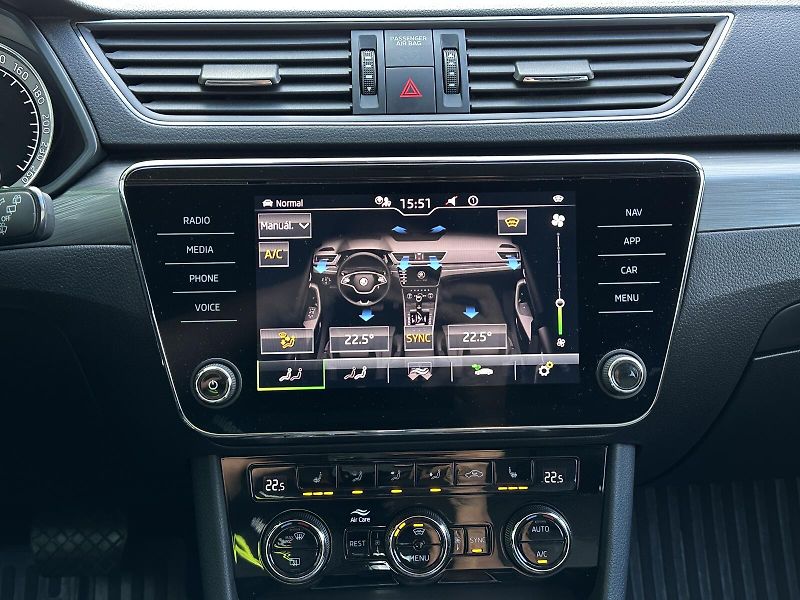 Škoda Superb 1.4TSi iV PHEV DSG 218PS KESSY - fotka 24 z 46