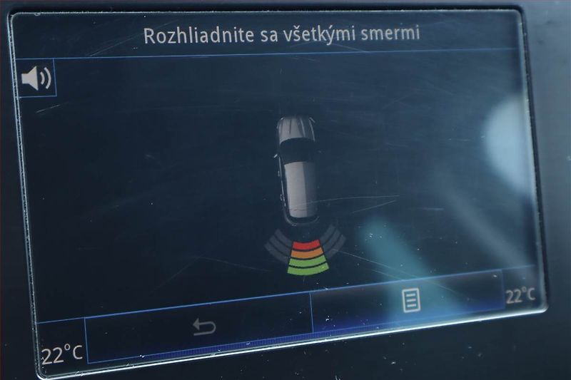 Renault Mégane (2018) 1.6 SCe, Serv.kniha, Navi - fotka 18 z 22