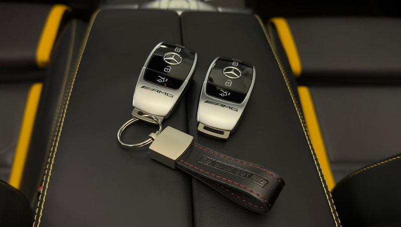 Mercedes-Benz Třídy C 63S AMG V8 Cab Final Edition - fotka 33 z 34