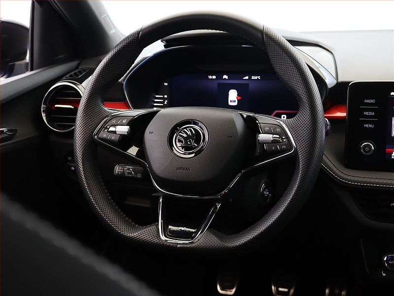 Škoda Fabia (2023) Monte Carlo 1.0 TSI - fotka 13 z 19