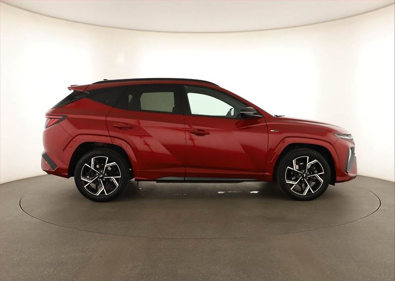 Hyundai Tucson (2025) 1.6 T-GDI, N-Line, Navigace - fotka 6 z 17