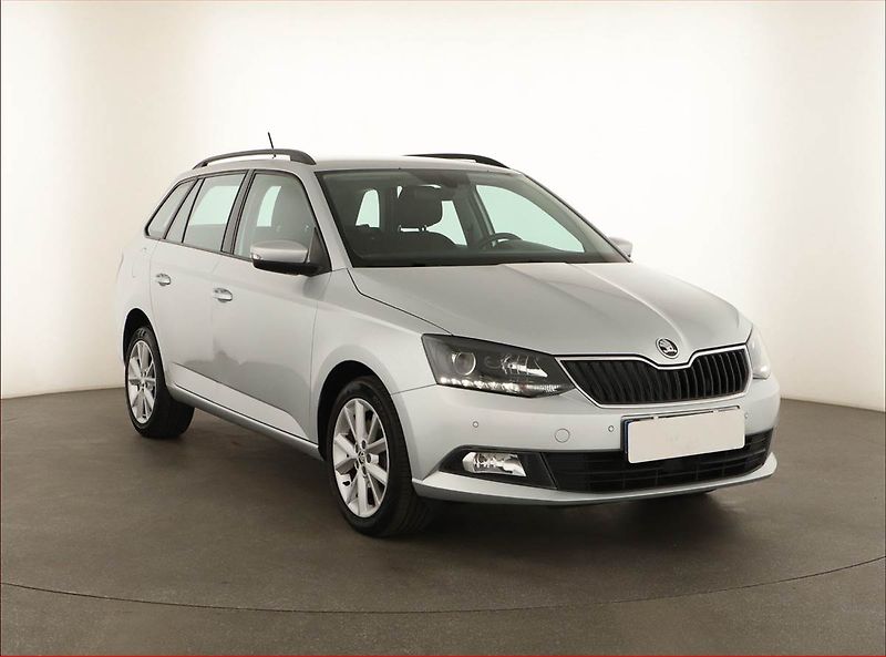 Škoda Fabia (2017) 1.0 TSI, Navi, Tempomat - fotografie inzerátu