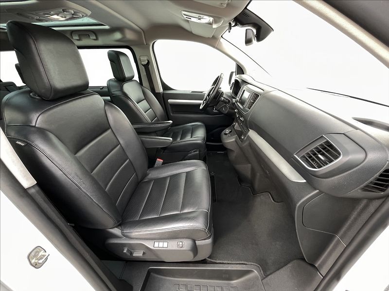 Toyota ProAce Verso 2,0 D-4D L2 Family WEBA 8 Míst - fotka 18 z 24