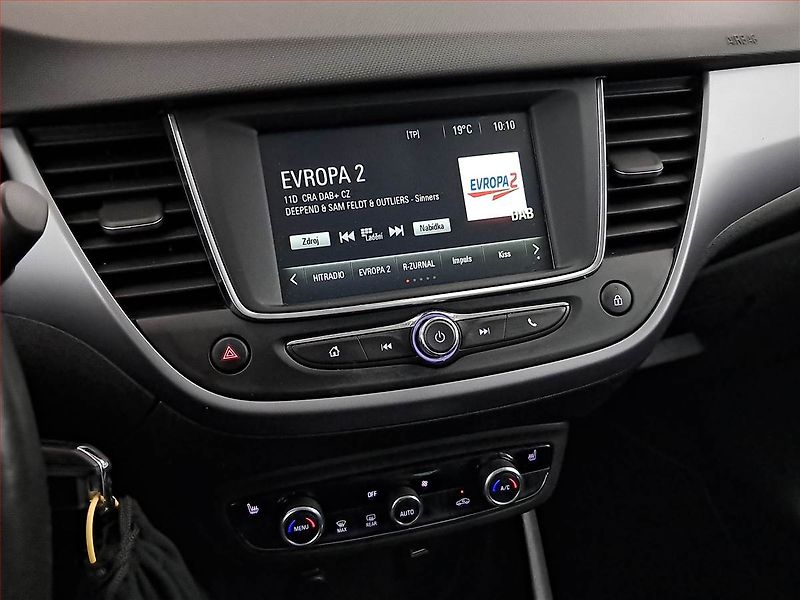 Opel Crossland X (2022) 1.2 Turbo, Automat, Serv.kniha - fotka 12 z 21