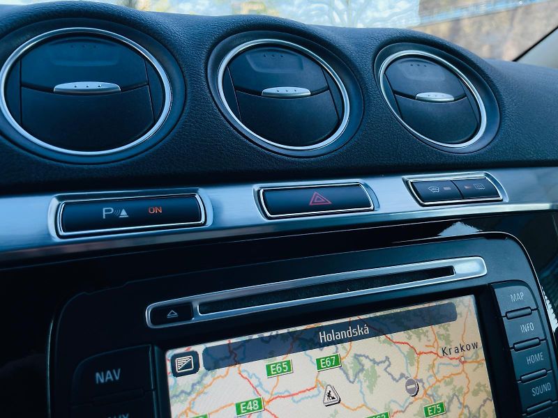 Ford Galaxy 2.2TDCi MANUÁL 7 MÍST TAŽNÉ  - fotka 43 z 50