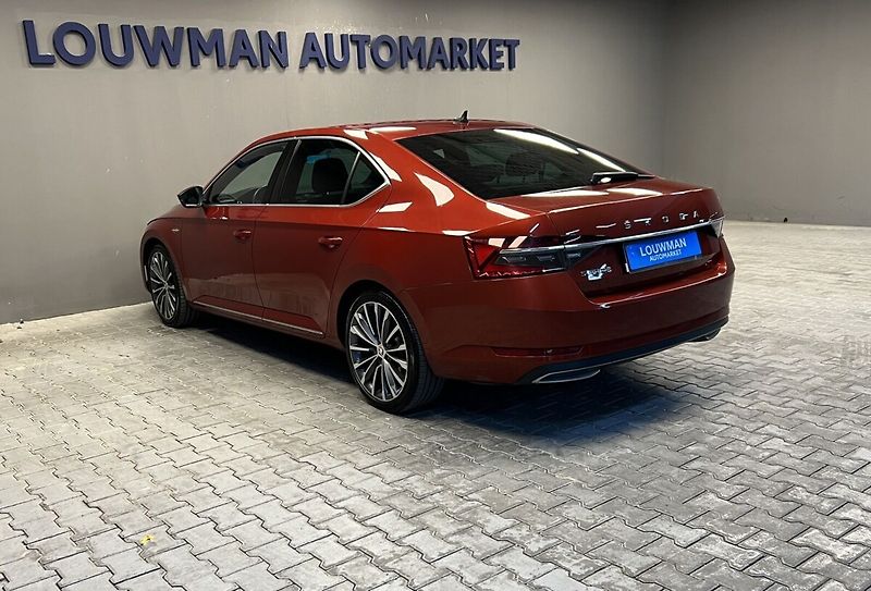 Škoda Superb 2,0 TDI DSG Laurin & Klement - fotka 21 z 22