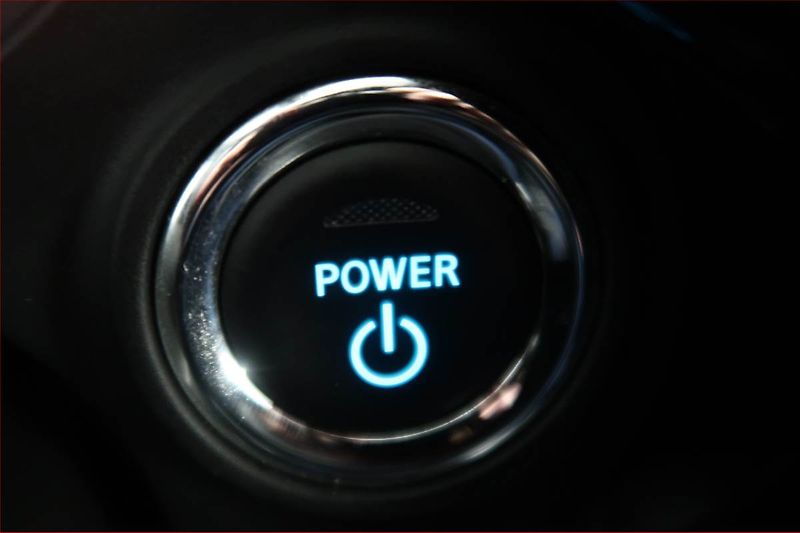 Mitsubishi Outlander (2021) Instyle 2.4 PHEV - fotka 16 z 25