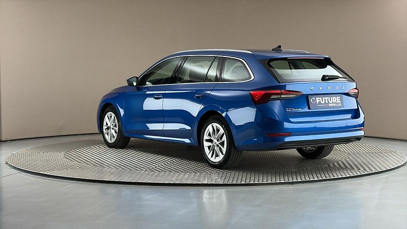Škoda Octavia 1.0 TSI Style Combi - fotka 2 z 26
