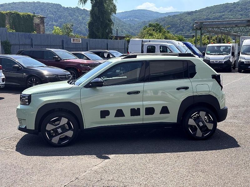 Fiat Grande Panda (2025) Electric 44 kWh LA PRIMA 113k - fotka 6 z 33