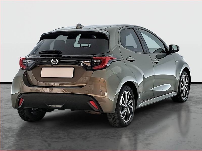 Toyota Yaris (2021) 1.5 VVT-i Hybrid, Automat - fotka 5 z 20