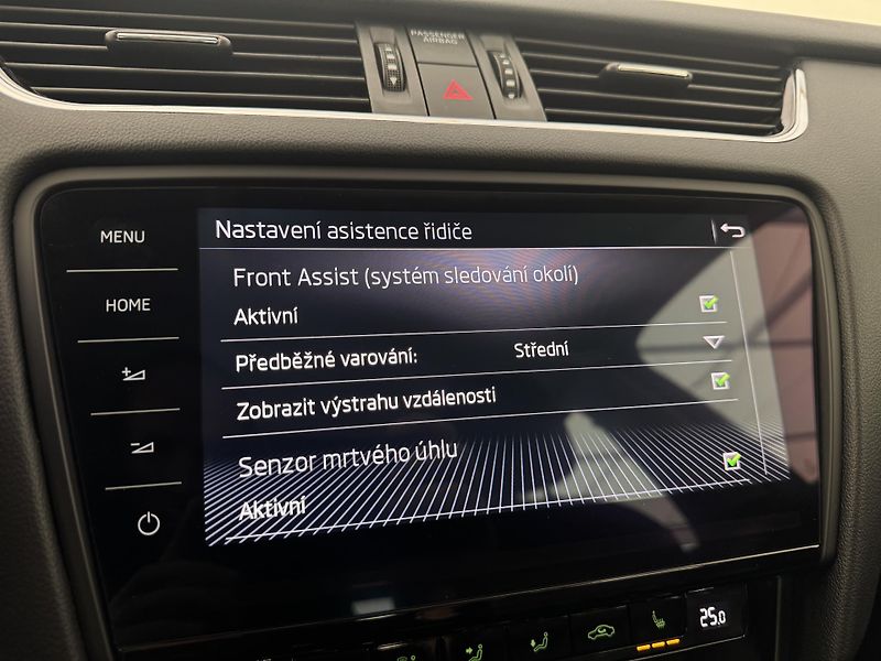 Škoda Octavia 1.6tdi*85kw*Manuál*Kůže* - fotka 26 z 34