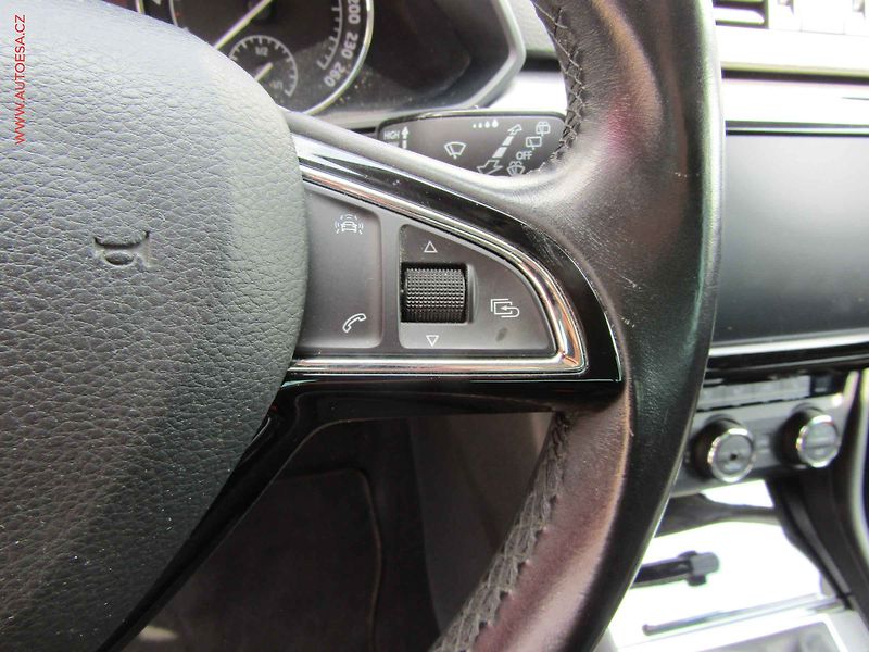 Škoda Superb (2016) 1.6TDI, servis.kniha - fotka 19 z 20
