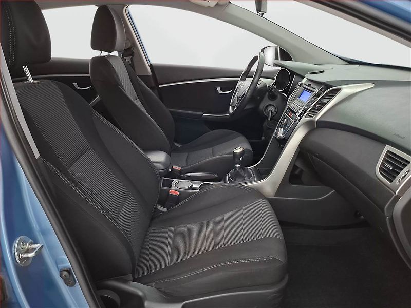 Hyundai i30 (2012) 1.4 CVVT, ČR,1.maj, Tempomat - fotka 9 z 17