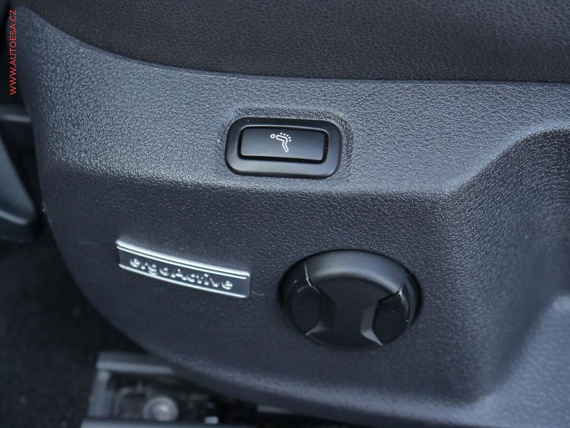 Volkswagen Golf (2014) 1.4 TSi, DSG, výhř.sed. - fotka 23 z 24