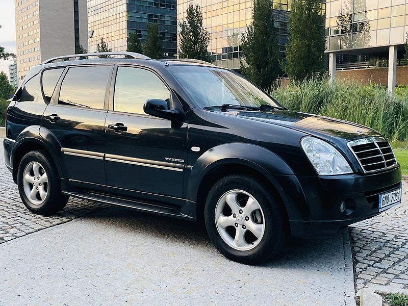 SsangYong Rexton 2.7XDi 4x4 AUT VÝHŘEV KAMERA - fotka 10 z 43