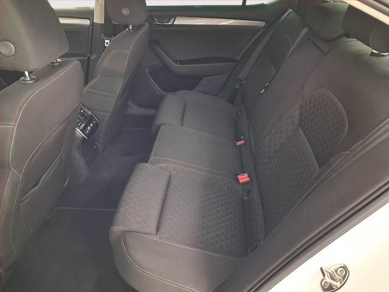 Škoda Superb (2017) Style 2.0 TDI, Automat - fotka 10 z 20