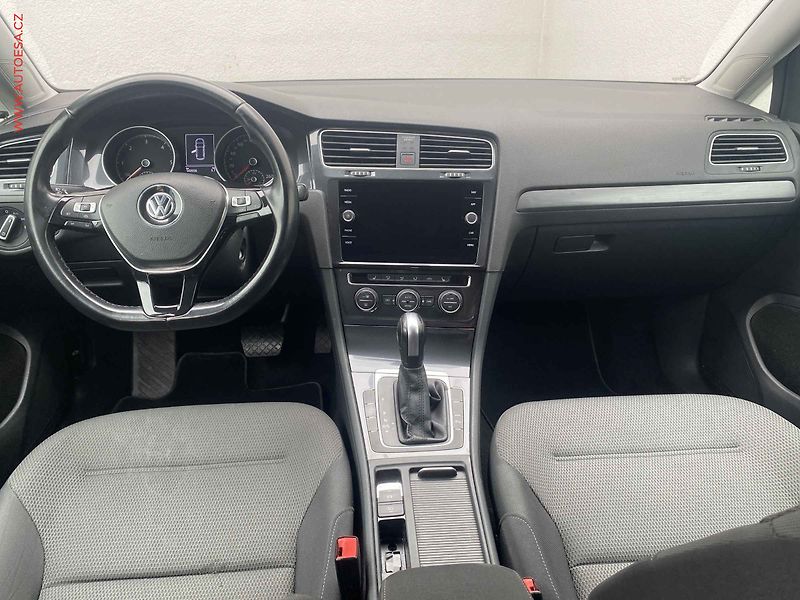 Volkswagen Golf (2019) 2.0 TDi, Comfortline, DSG - fotka 8 z 18