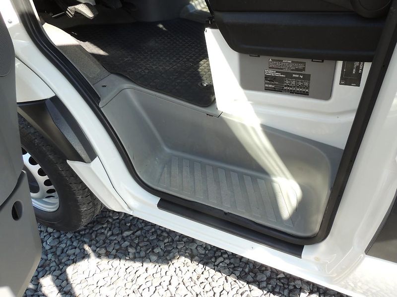 Volkswagen Crafter (2016) 2.0TDi,103kw,valník - fotka 18 z 39