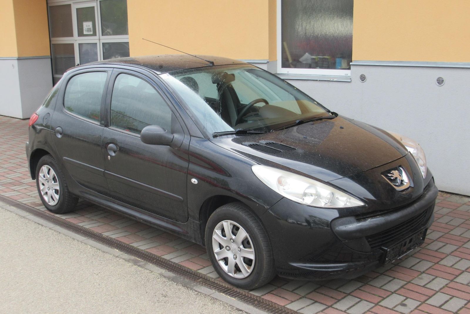 Peugeot 206 + 1.1i KLIMA