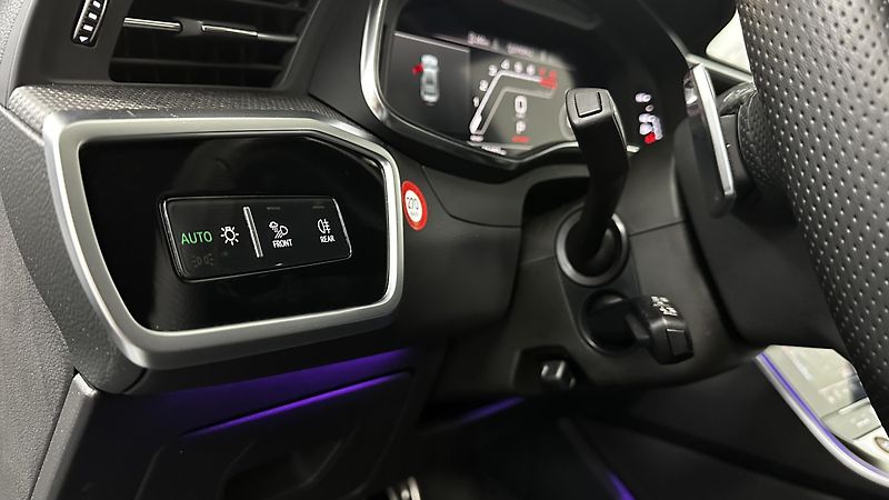Audi RS 7 V8 4.0 / STAV NOVÉHO VOZU - fotka 26 z 54