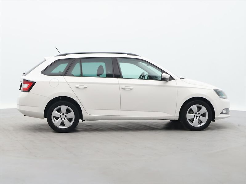 Škoda Fabia 1,2 TSI 81kW Style CZ DPH - fotka 8 z 26