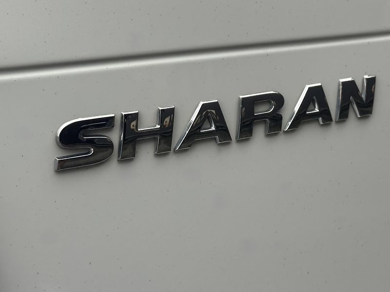 Volkswagen Sharan (2017) 2.0TDi 110kW 4M Highline 7míst - fotka 46 z 52