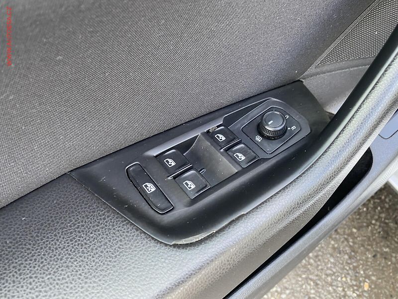Volkswagen Passat (2018) 2.0 TDi 4x4, Comfortline, DSG - fotka 15 z 19