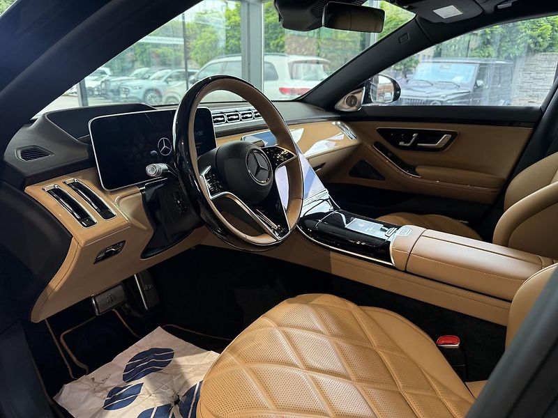 Mercedes-Benz Třídy S Maybach S 680 4M VIRGIL ABLOH - fotka 13 z 28