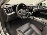 Volvo XC60 B5 AWD DARK ULTIMATE AUT CZ - náhled 3