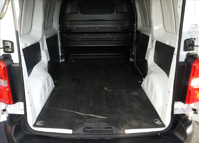 Citroën Jumpy 1,5 BlueHDi  L2H1 Plus - tažné - fotka 7 z 19