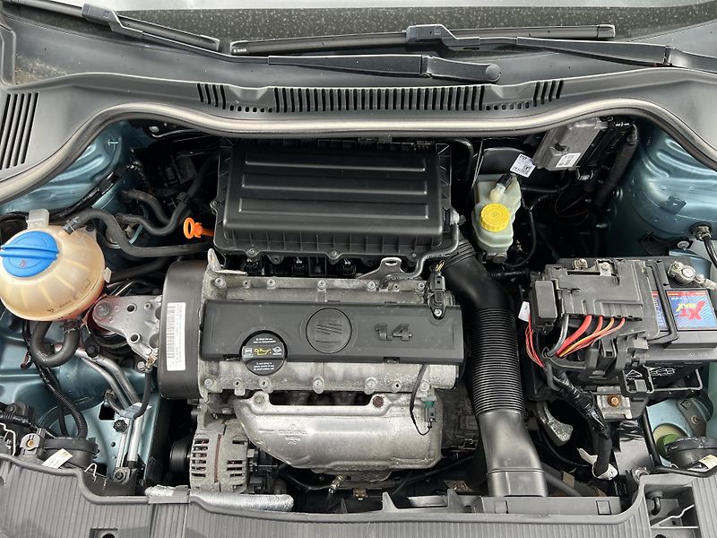 Seat Ibiza 1.4i 16v 63kw KLIMA PŮVOD ČR - fotka 31 z 37