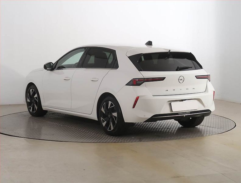 Opel Astra (2022) Elegance 1.2 Turbo, Serv.kniha - fotka 4 z 18